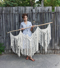 Load image into Gallery viewer, Macrame wall hanging &quot;Ingrid&quot;
