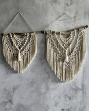 Load image into Gallery viewer, Macrame wall hanging &quot;Solange&quot;
