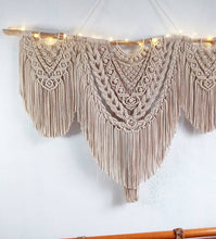 Load image into Gallery viewer, Extra large macrame wall hanging &quot;Lolana&quot;
