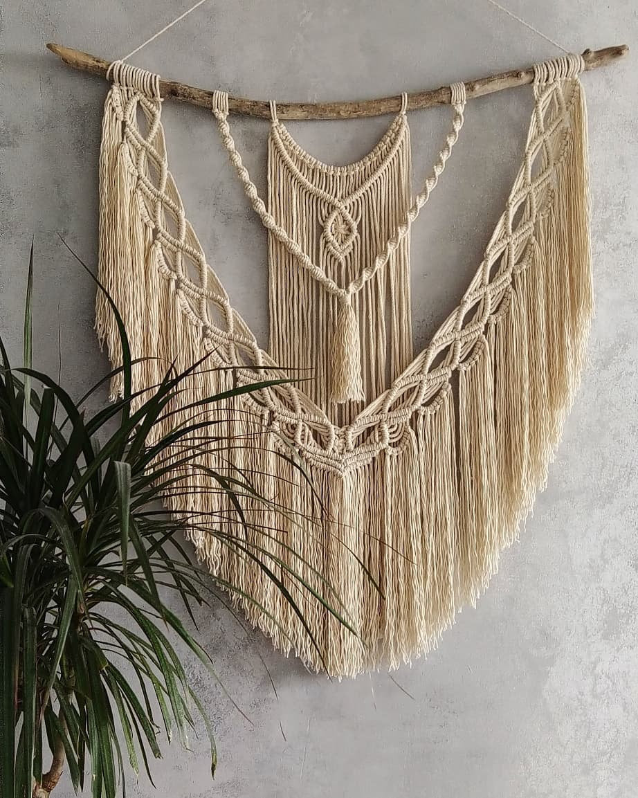 Macrame wall hanging 