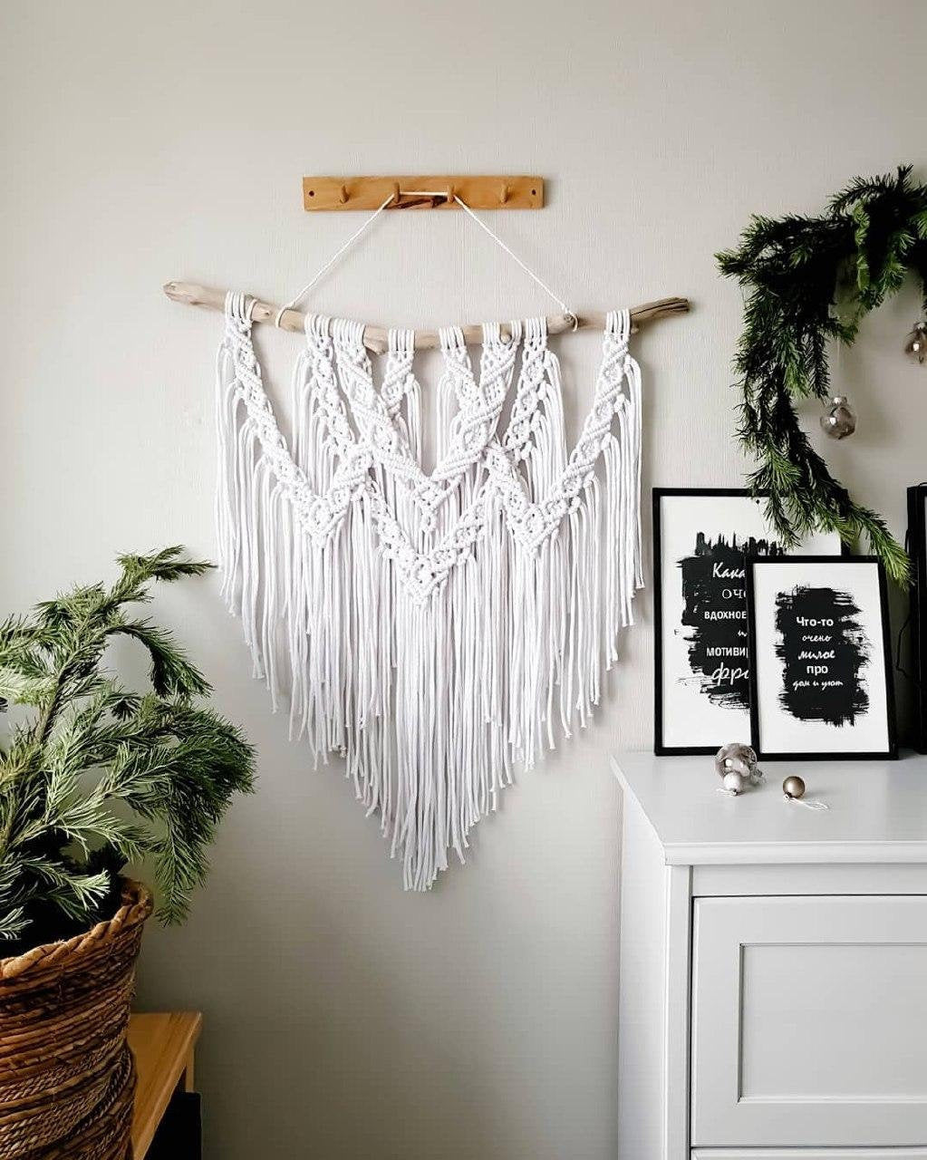 Macrame wall hanging 