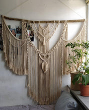 Load image into Gallery viewer, Large macrame wall hanging Helena
