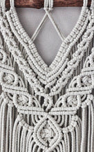 Load image into Gallery viewer, Small macrame wall hanging &quot;Heather&quot;
