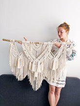 Load image into Gallery viewer, Macrame wall hanging with tassels &quot;Serena&quot;
