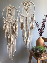 Load image into Gallery viewer, Macrame Dream Catcher Dominic
