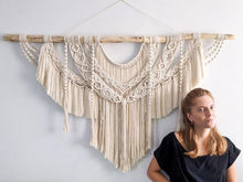 Load image into Gallery viewer, Large macrame wall hanging Belle
