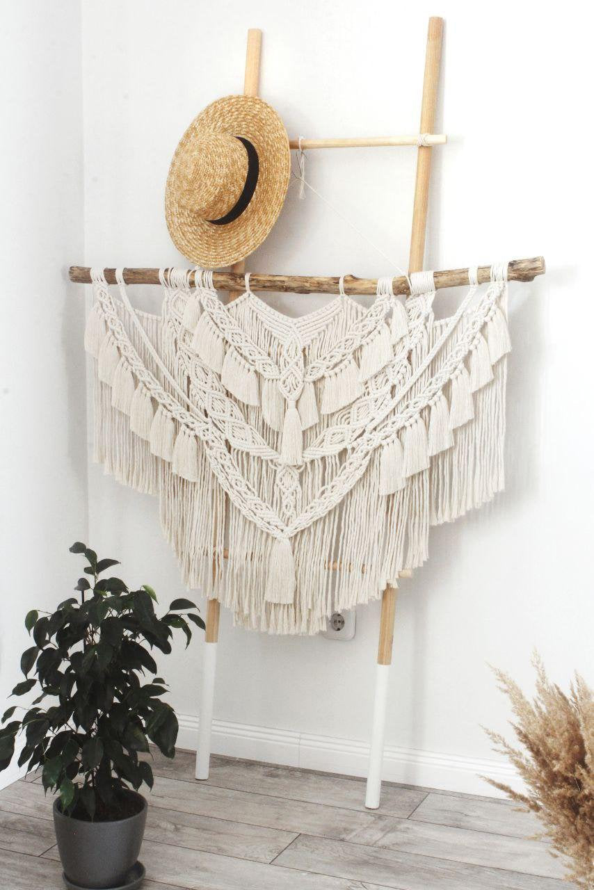 Macrame wall hanging 