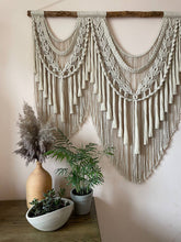 Load image into Gallery viewer, Macrame wall hanging Aurora
