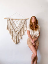 Load image into Gallery viewer, Large macrame wall hanging Fiona
